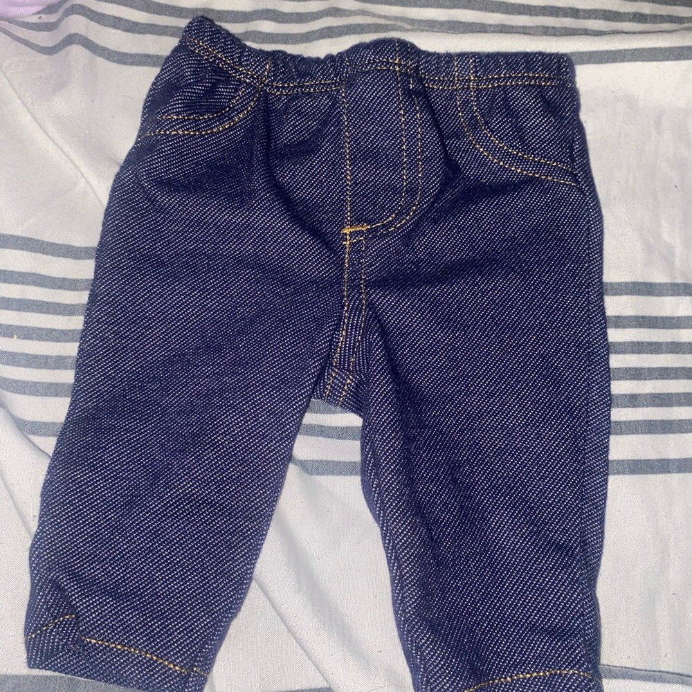 Carter’s Leggings/Jeggings NB Girl Pants, look like jeans.